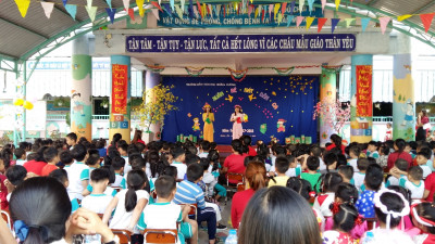 Lễ hội vui xuân bé hát dân ca