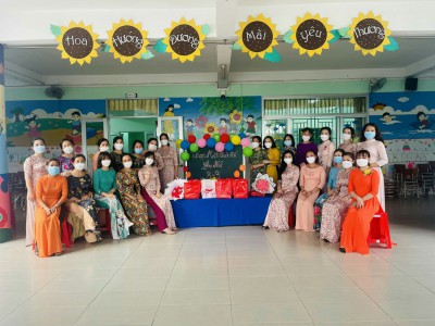Họp mặt 8/3 (Năm học 2021-2022)