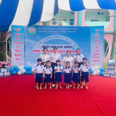 Ngày hội vận động của bé