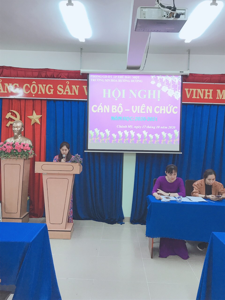 thư ký