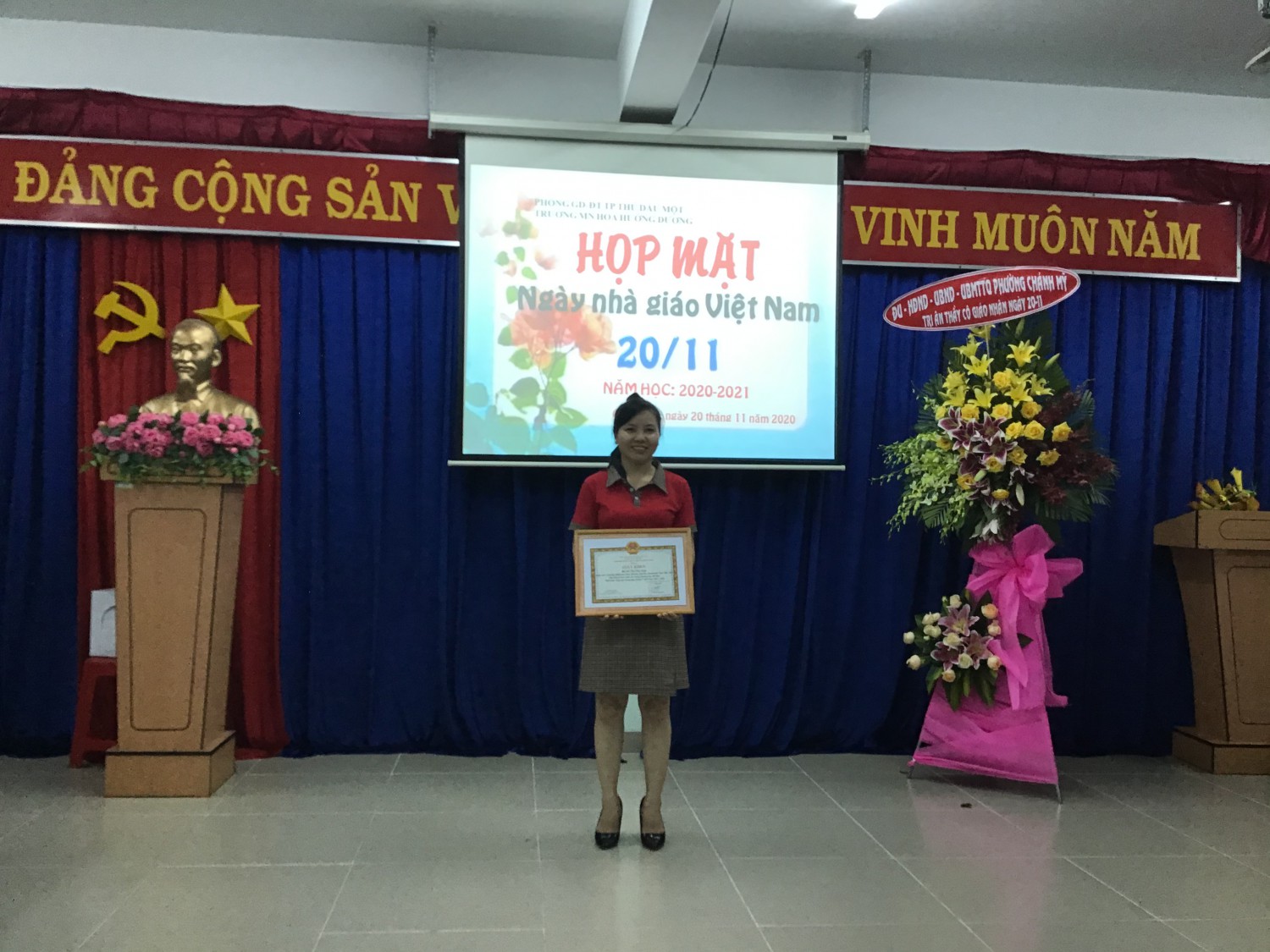 KHEN ĐỔI MỚI