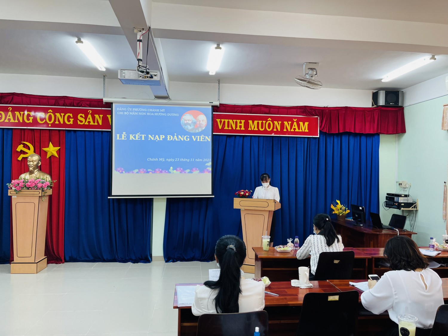 Mến nêu nhiệm vụ của đảng viên