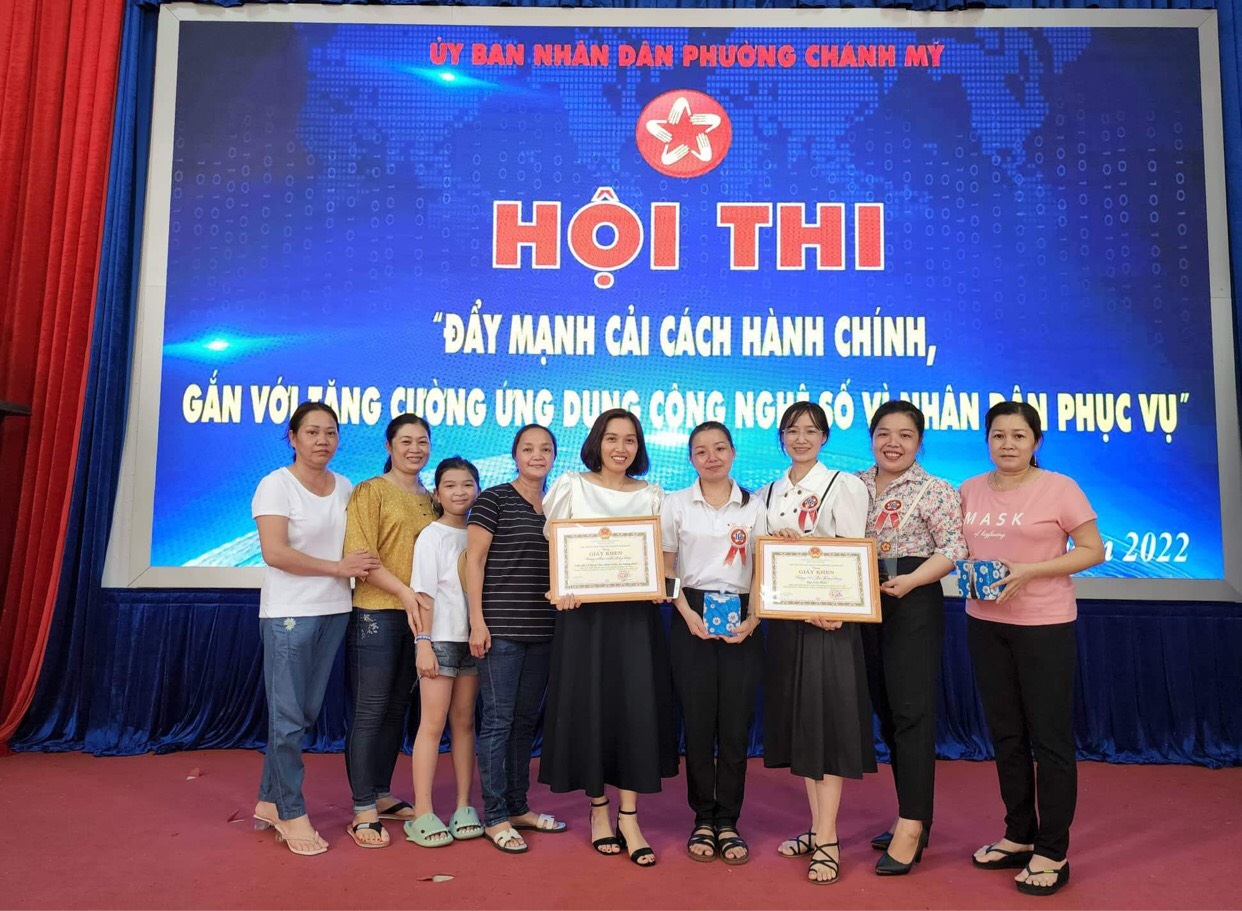 tập thể lưu niệm