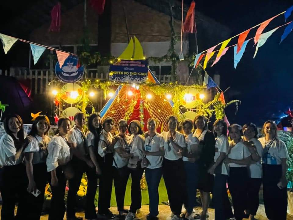 tập thể tối