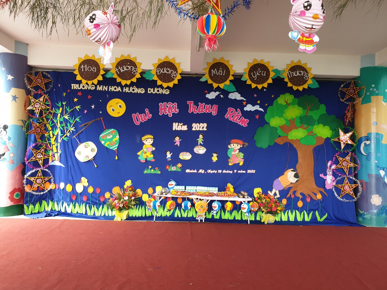 Trường Mầm non Hoa Hướng Dương tổ chức lễ hội "Bé vui hội trăng rằm" năm học 2022-2023