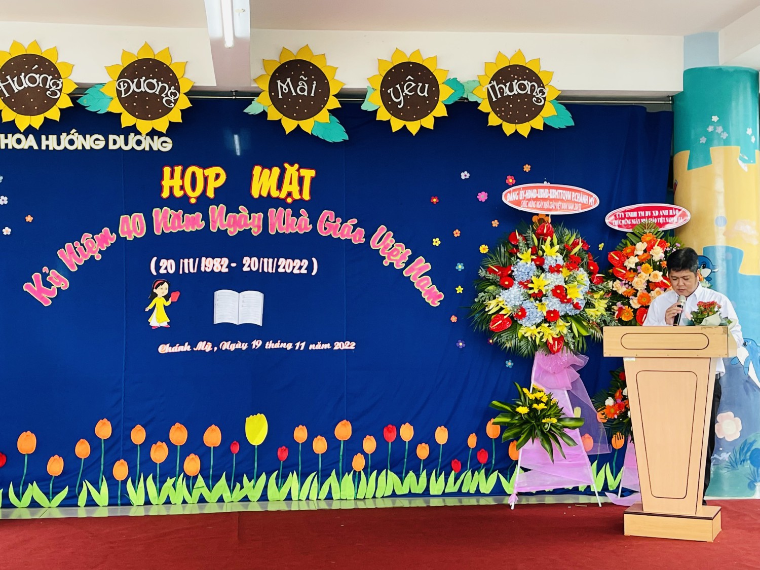 A Nhân phát biểu