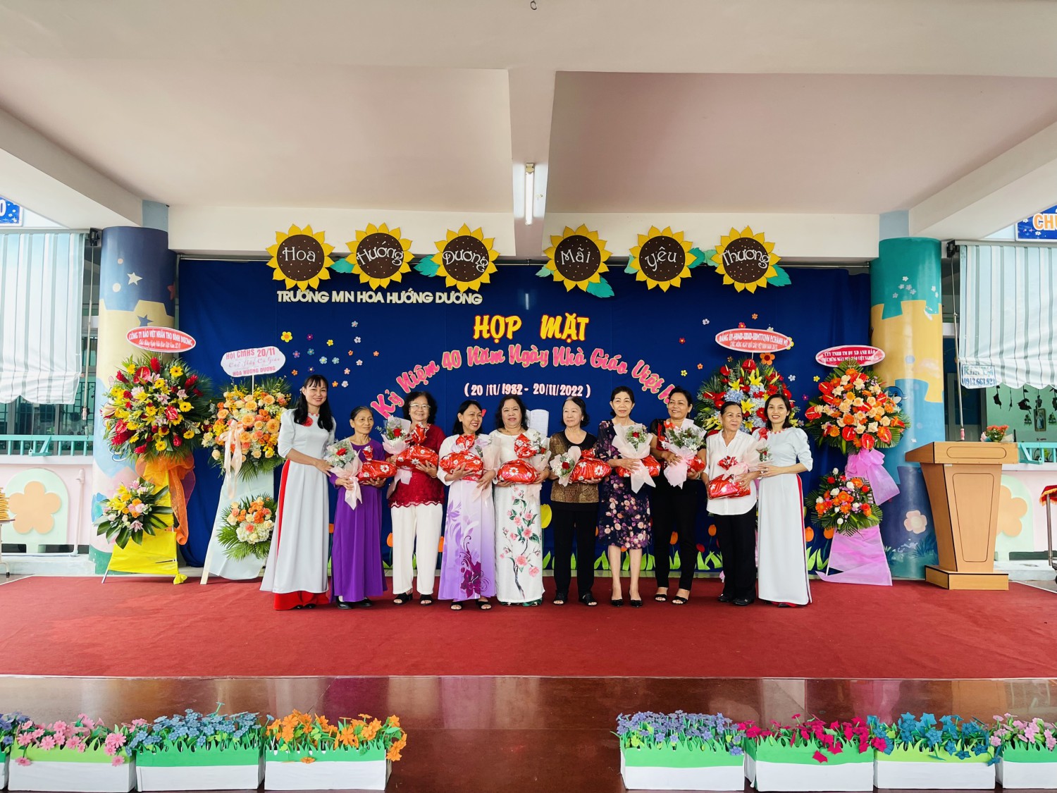 hình tặng quà hưu