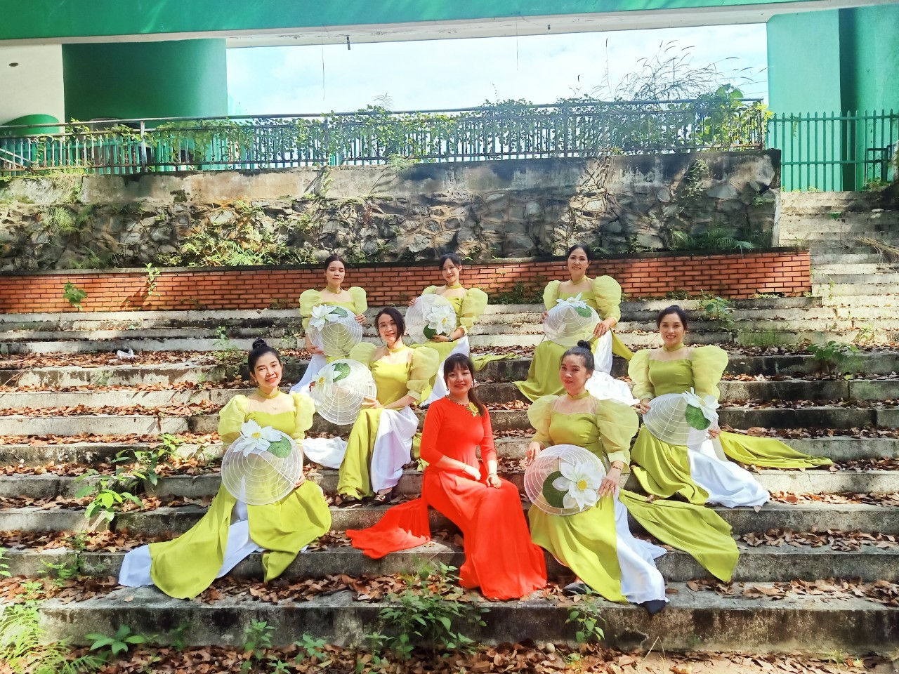 lưu niệm tập thể