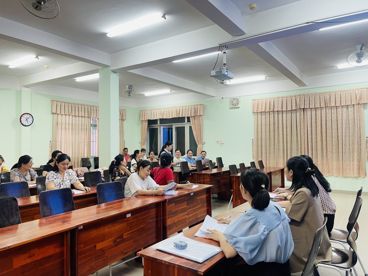 hiền